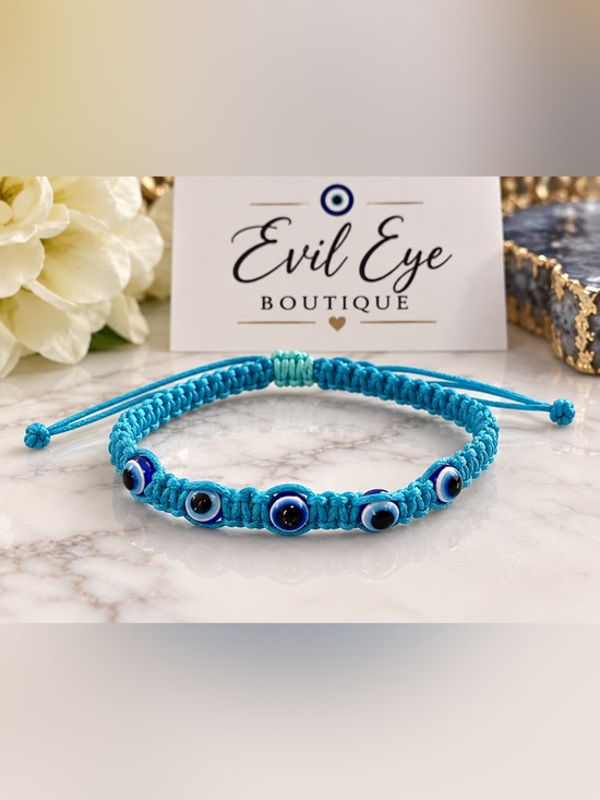 Jewelry - Turquoise Macrame Bracelet